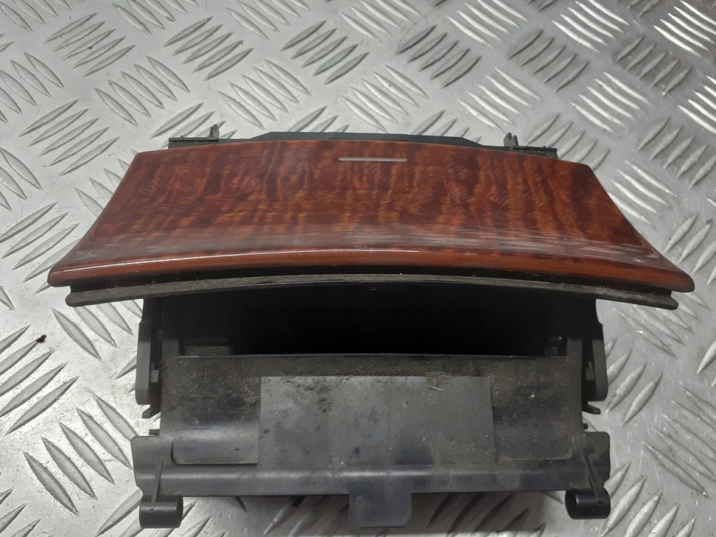 фото №1, Пепельница mercedes w203 2.0 a2036800852