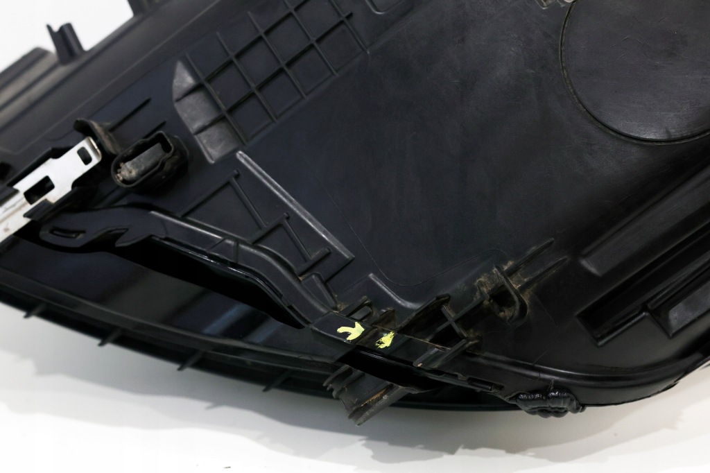 Volvo xc60 2 рестайлинг  фара передняя правый  full led 32338977 2022 с Разборки