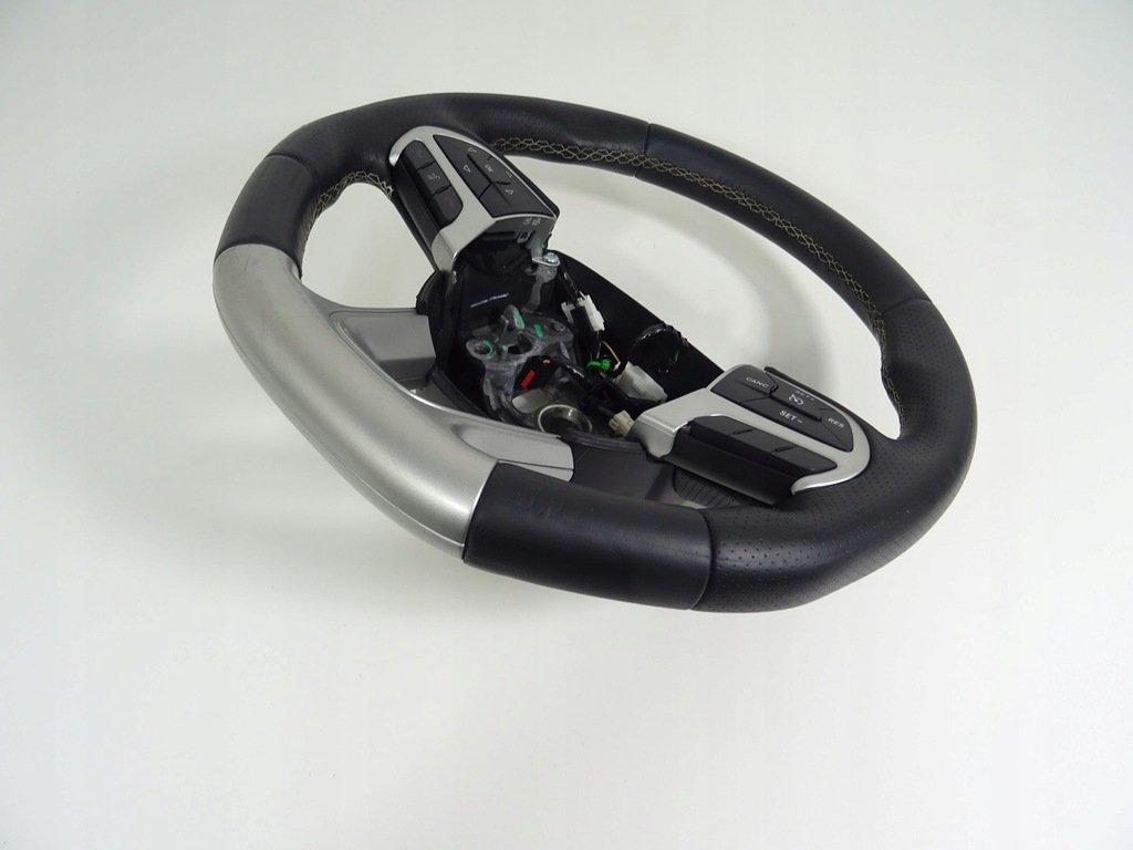 фото №8, 2015 challenger 6.4 srt 6.2 hellcat механическая коробка передач воздуховод с подогревом кожаный