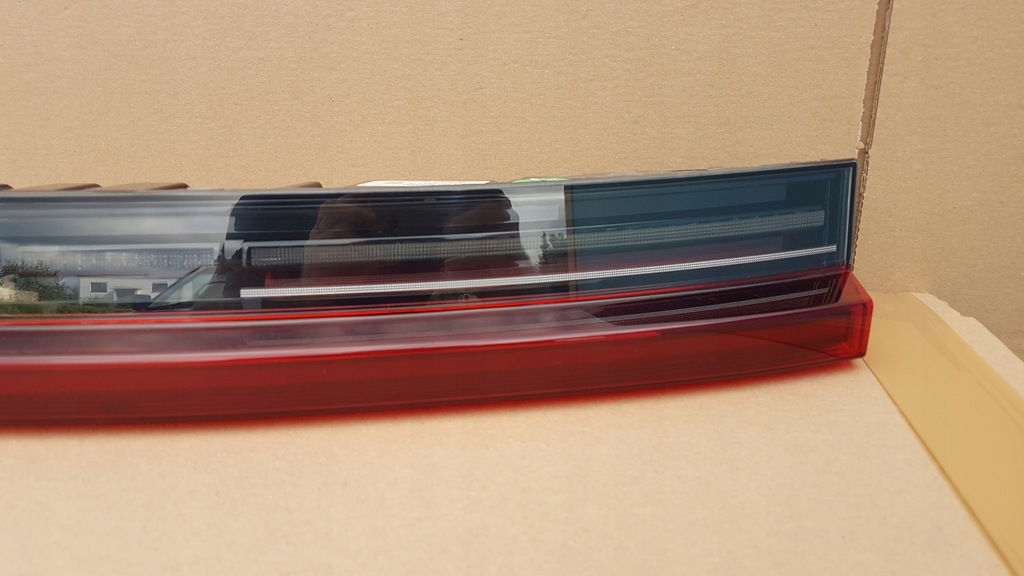 фото №7, Лампа задня накладка кришки polestar iv 4 80007393 2024-