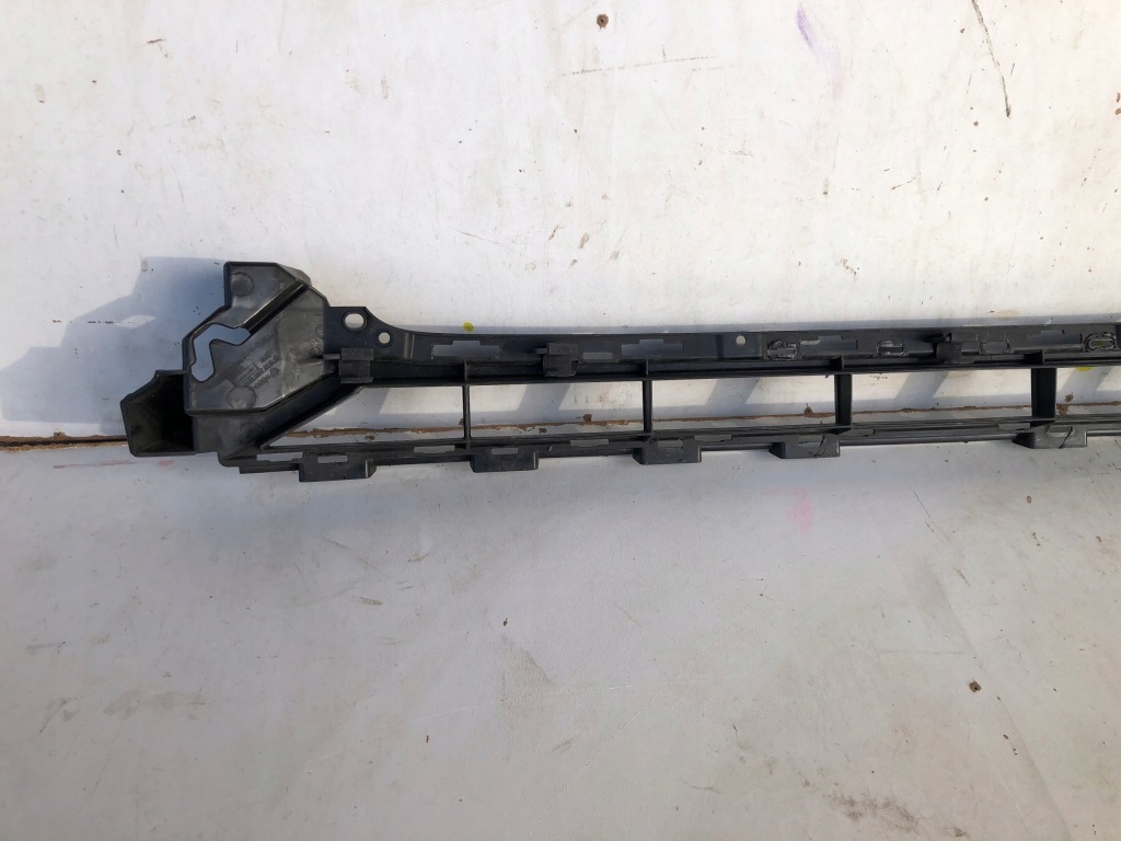 Audi a6 c7 4g lift s-line решётка бампера Недорого