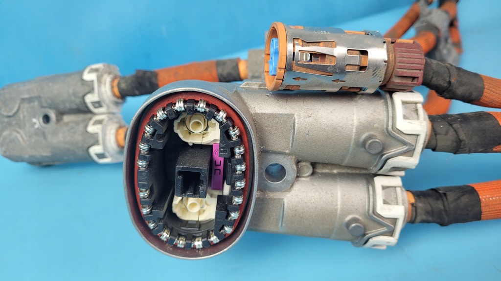 фото №7, Mercedes eqe w295 350+ 23r жгут электропроводка шланг аккумулятора a2955407106