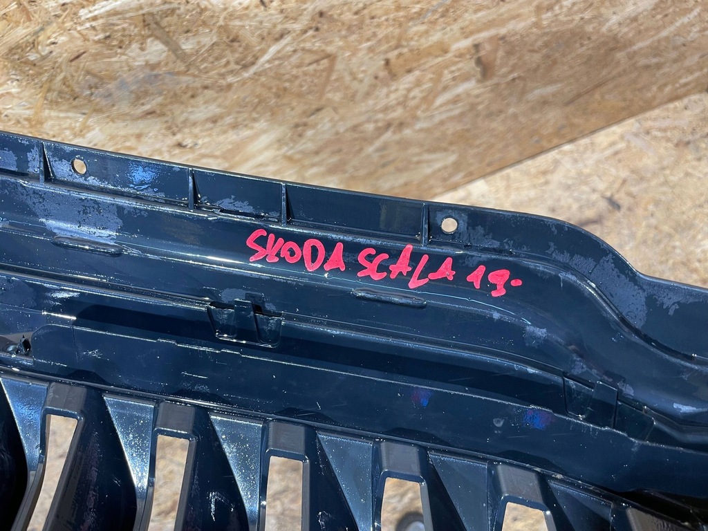 фото №11, Skoda scala 19- решітка радіатора решітка радіатора решітка середня бампера перед