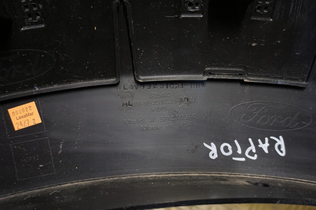 фото №11, Ford f f150 raptor 2021 - 2023 молдинг накладка крила задня ліва задня