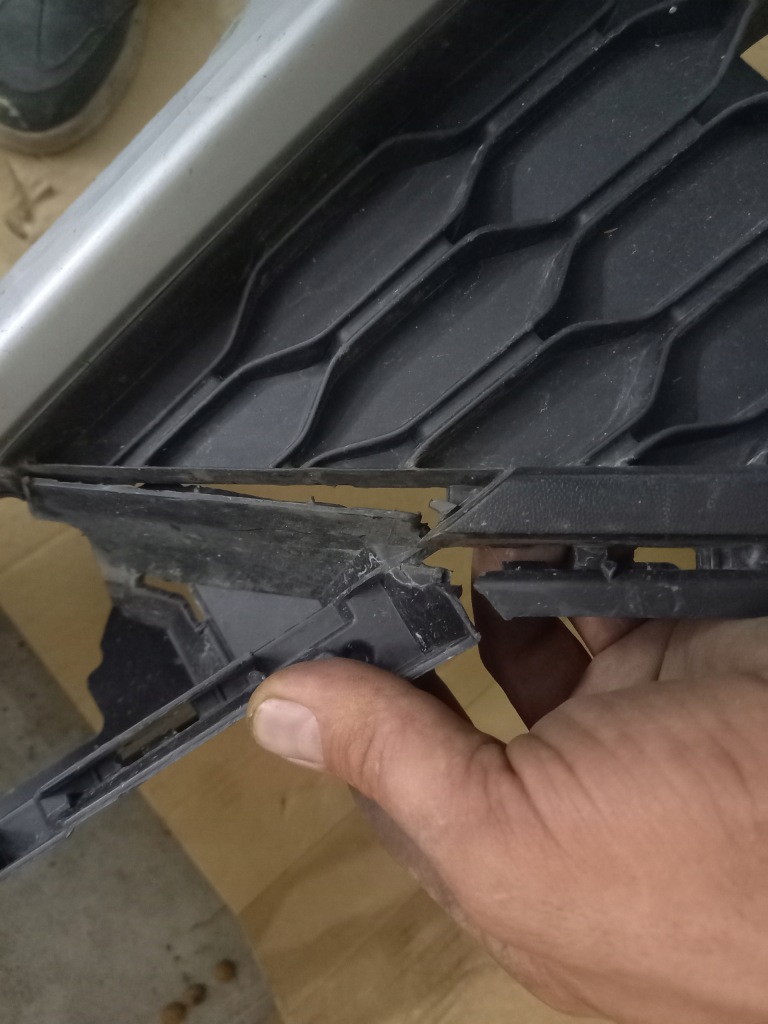 фото №4, Vw t-roc решётка накладка бампер перед