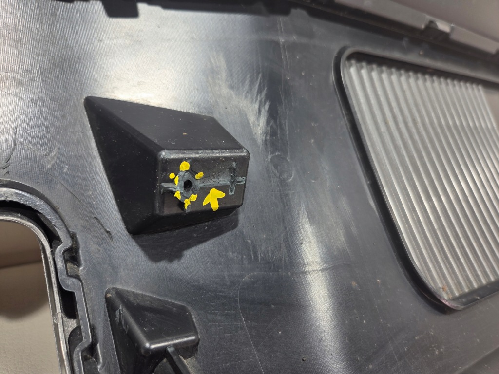 Спойлер накладка защита диффузор бампера задний  mg 4 mg4 ev iv p11192466 задний Недорого