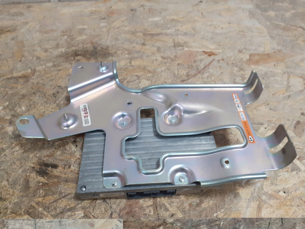 фото №3, Genesis g80 2015- усилитель lexicon радио 96370-b1050