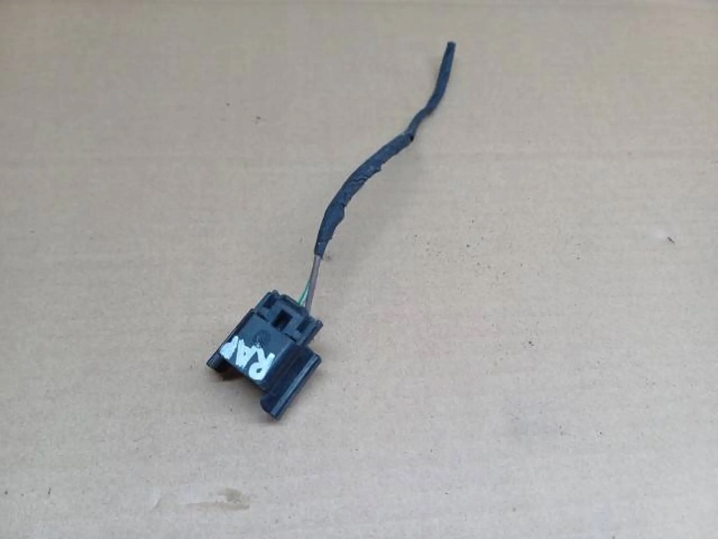 фото №1, Штекер шланг протитуманної фари skoda rapid