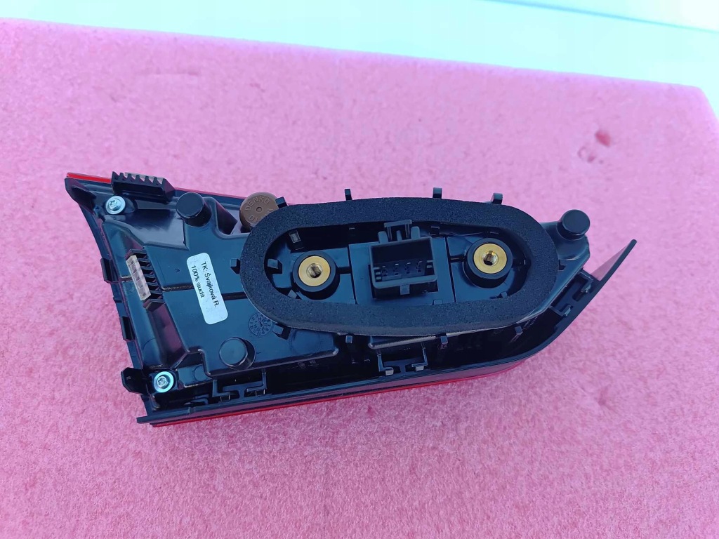 фото №5, Skoda rapid lift 19- лампа правая задняя задняя w крышка nowa оригинальный номер 3862