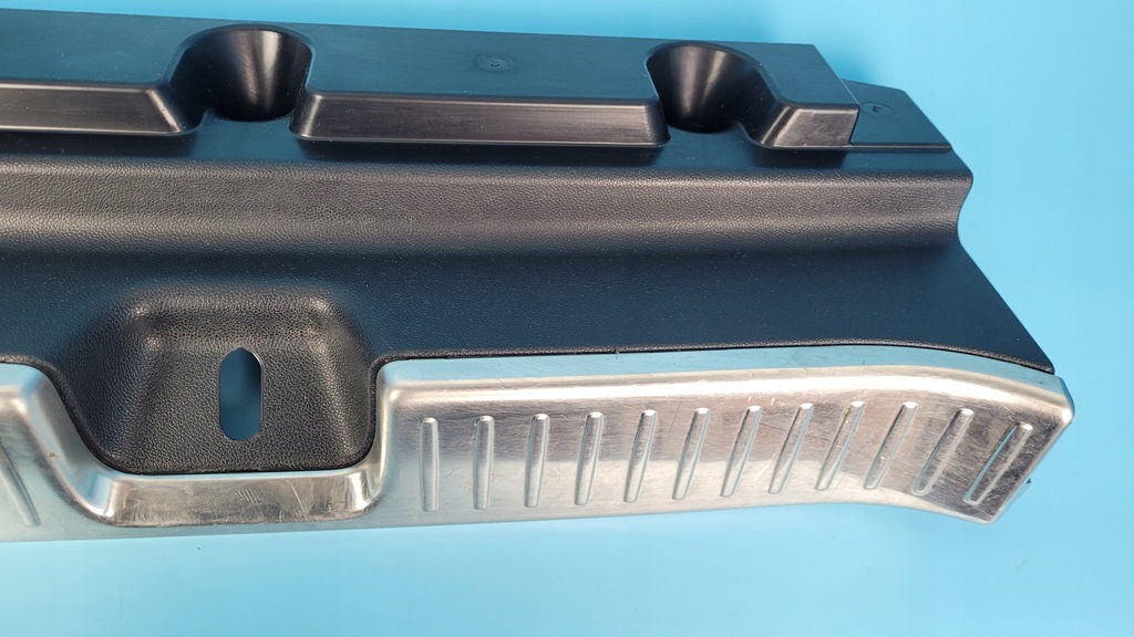 фото №7, Mercedes w218 cls 350 захист молдинг поріг багажника a2186900027