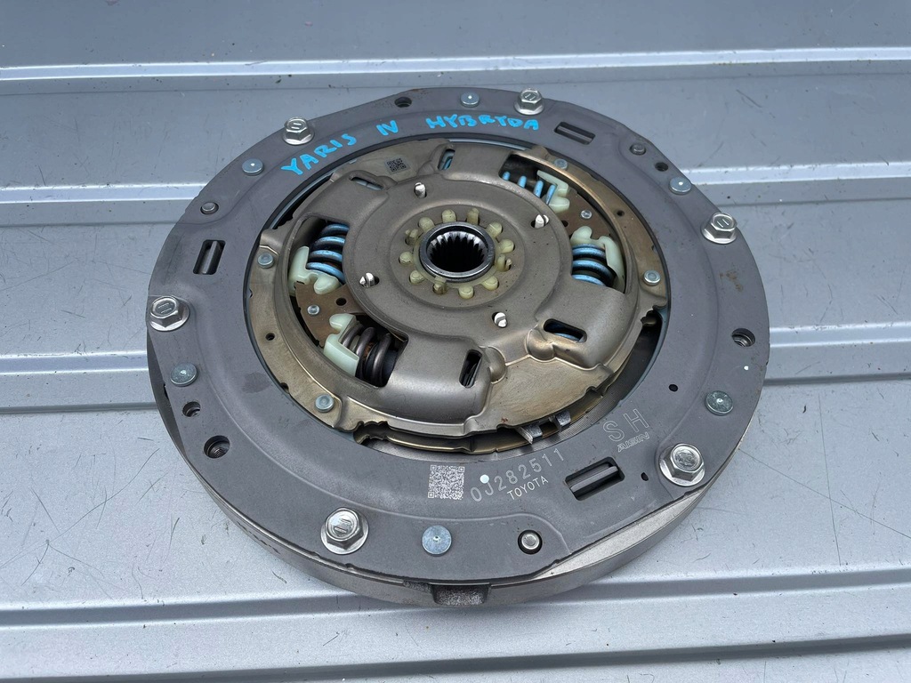 фото №1, Toyota yaris iv сцепление гибрид 1.5