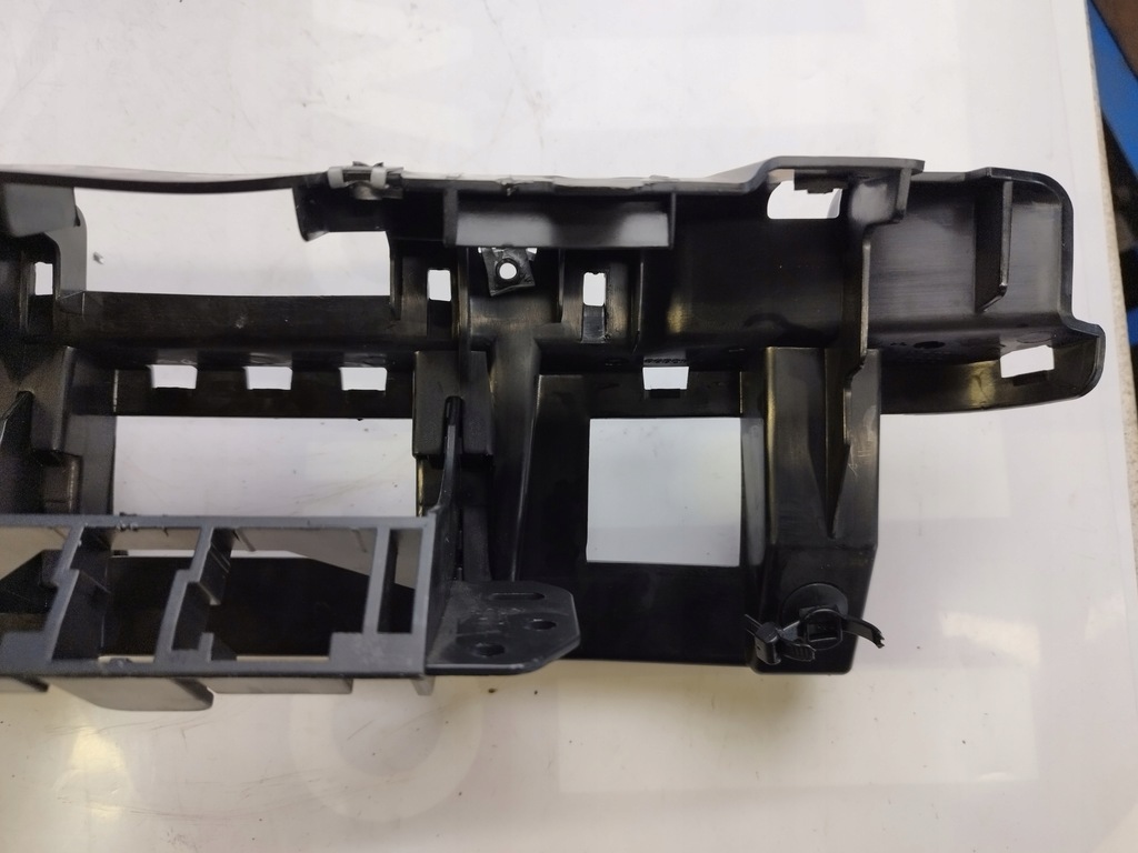 фото №10, Audi q7 4l 07r кронштейн кронштейн проводка сидіння перед 4l0882633a