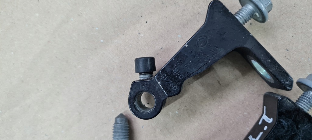 фото №10, S3 8v sedan a3 петля петли дверь левая левый задняя задние ly9b