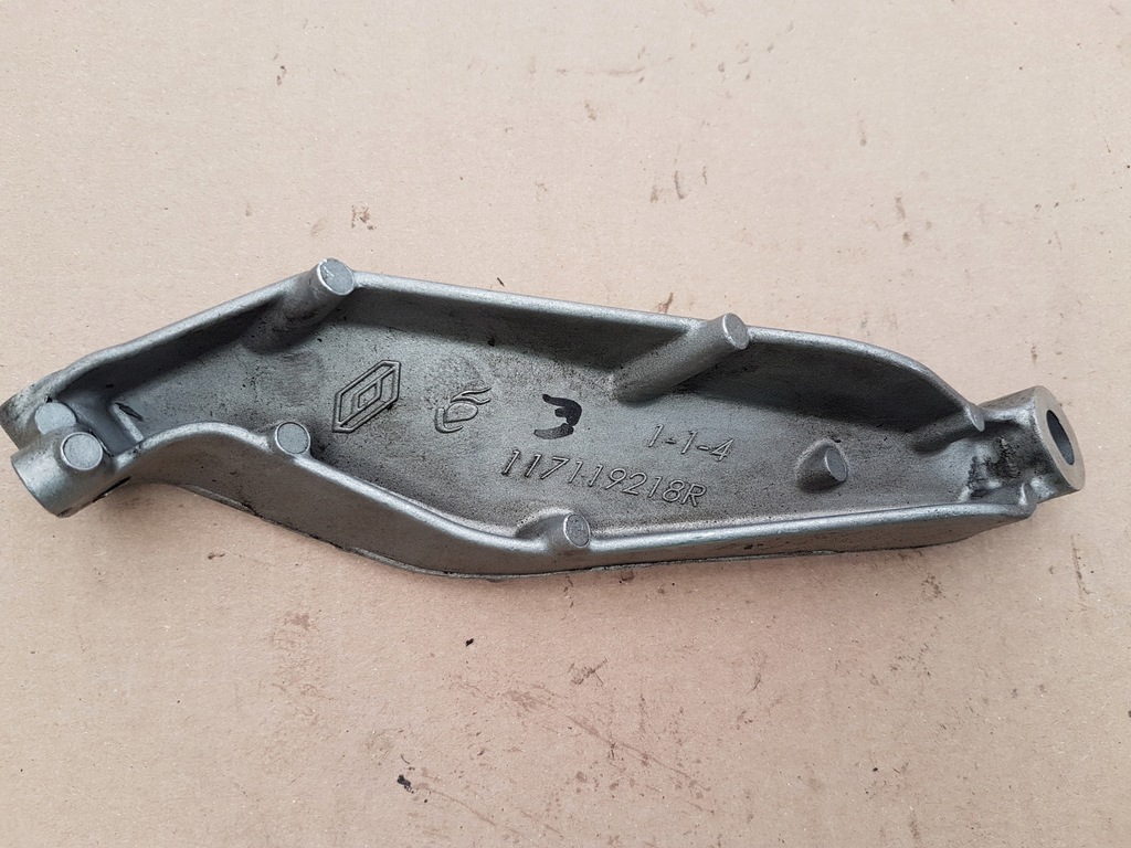 фото №1, Nissan qashqai j12 кронштейн кронштейн генератора