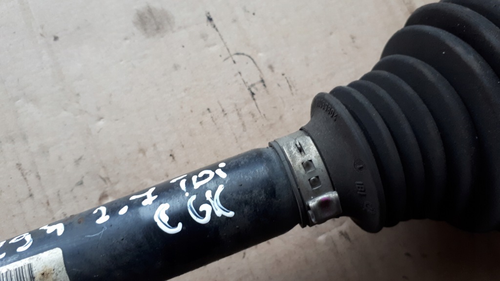 A4 b8 a5 приводной вал перед передняя 2.7 3.0 tdi 8k0407271s Киев