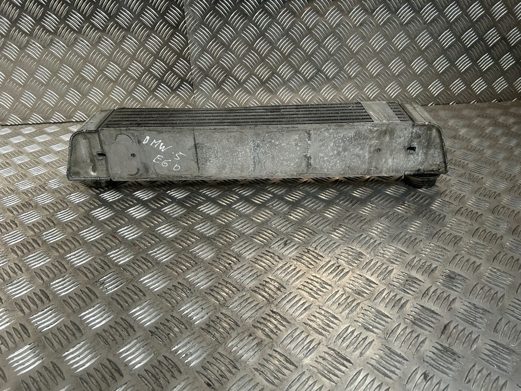 фото №7, Bmw 5 e60 e61 2008 радиатор воздуха наддувочный / интеркулер