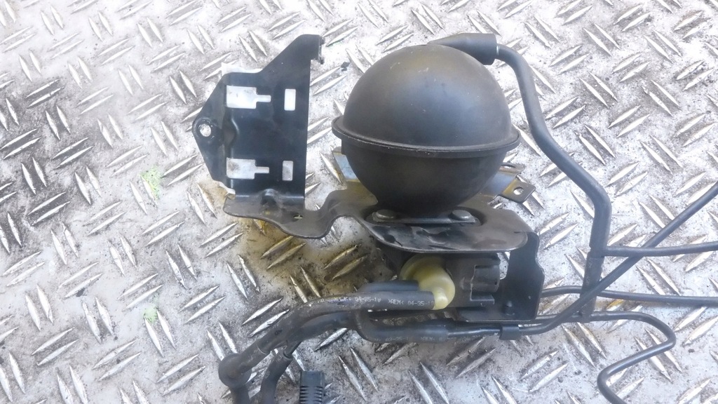 фото №5, Клапан вакуумa 8k0906627 audi a5 8t набор