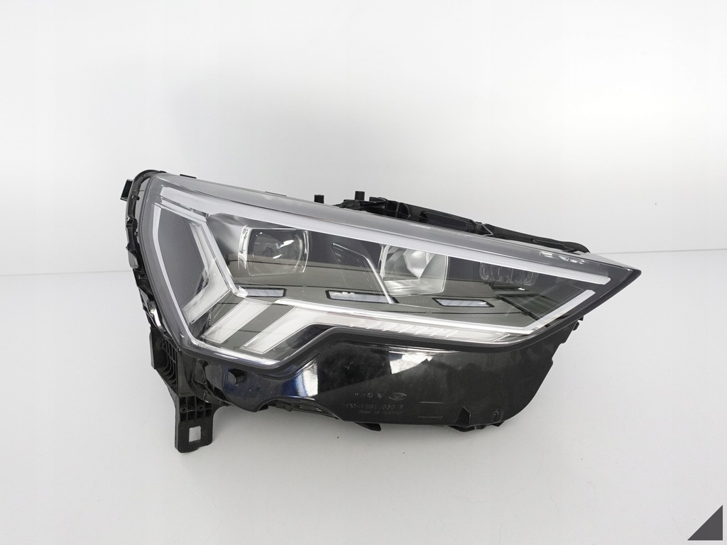фото №1, Audi q3 ii 2 f3 83a 18- лампа full led правая eu
