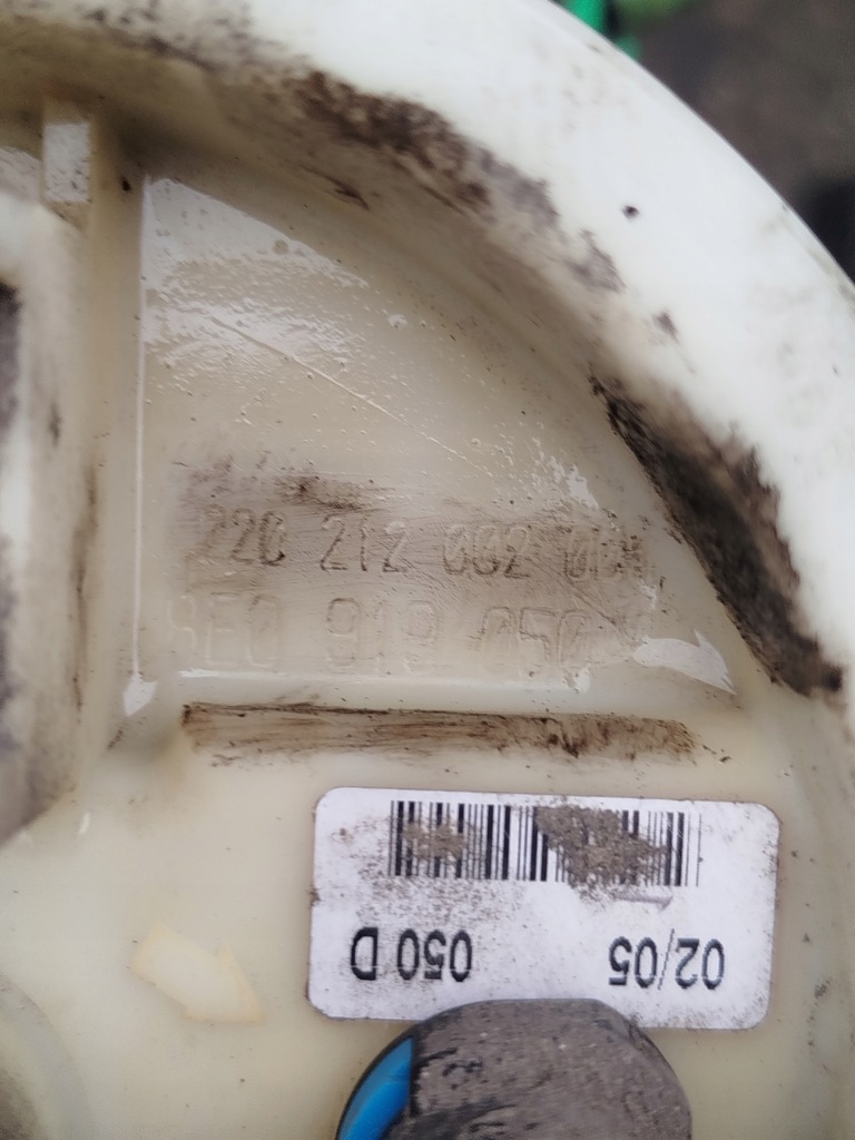 фото №9, Помпа топлива поплавок audi a4 b6 8e0919050d