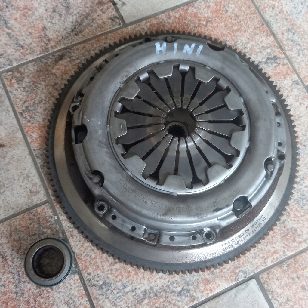 фото №1, Mini cooper r56 1.6 зчеплення двомасовий маховик комплект