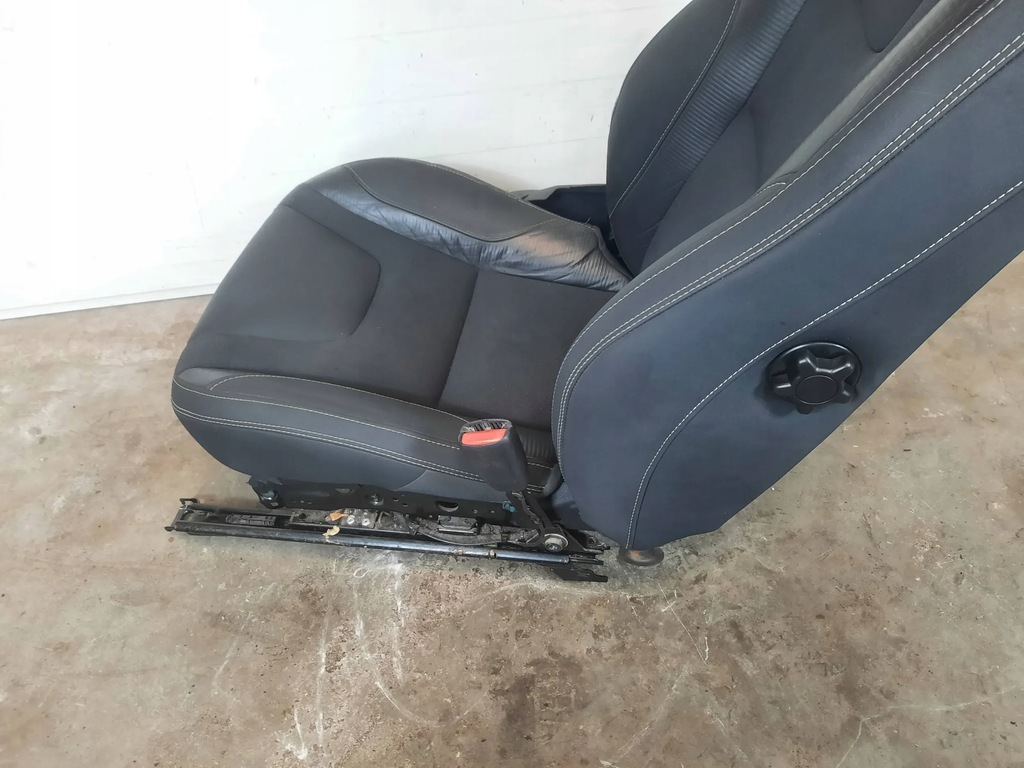 фото №7, Сиденья заднее сиденье салон volvo v60 r design