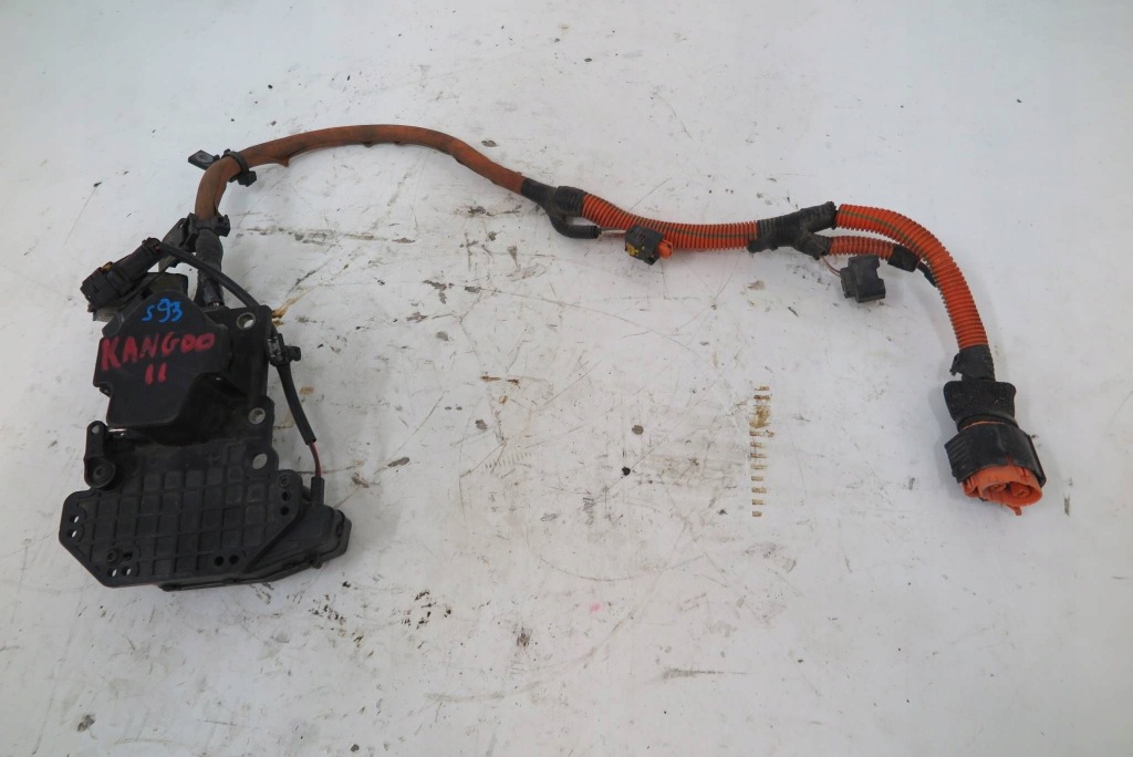 фото №1, Renault kangoo ii 2011 середина разъём зарядки автомобиля электрический