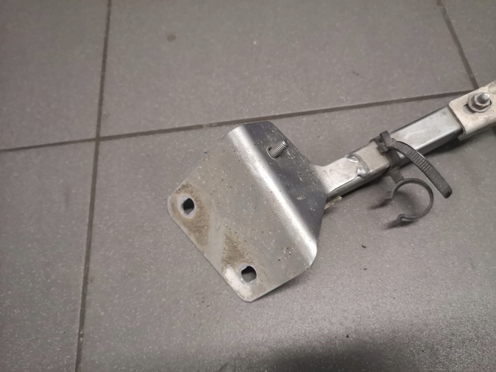 фото №5, Кронштейн бризковик правий audi a8 d3 4e0805464f