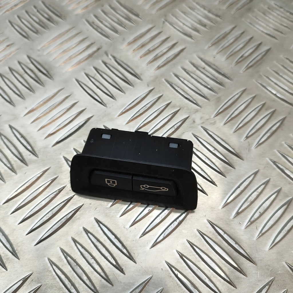 фото №6, Bmw 4 f32 f33 2018 кнопка открывания крышки багажника