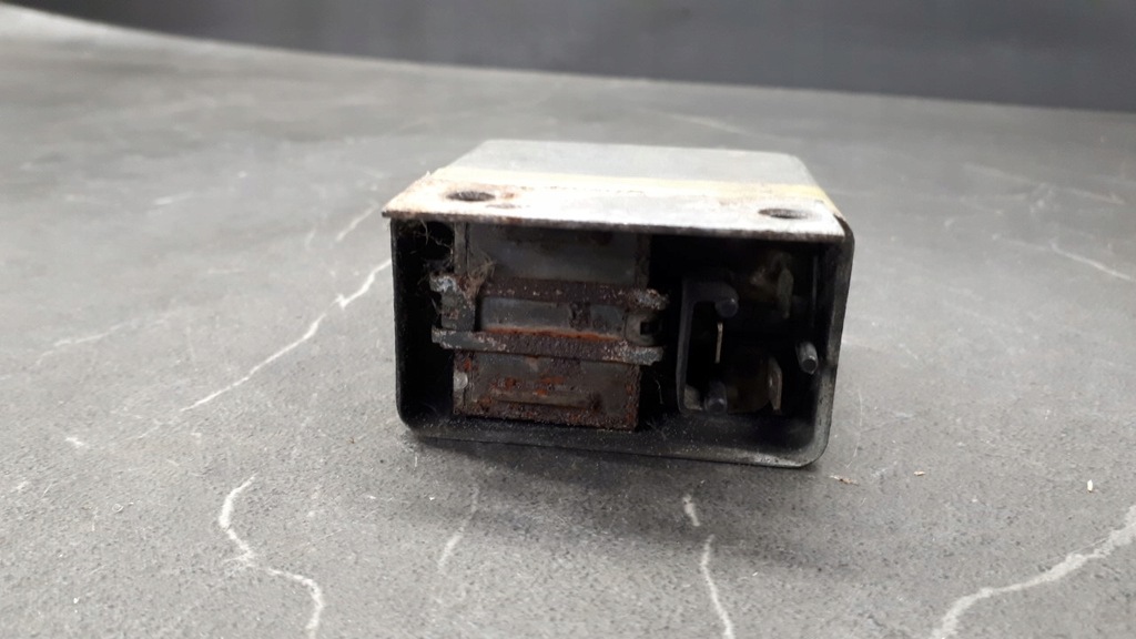 фото №2, Реле volvo 244gl