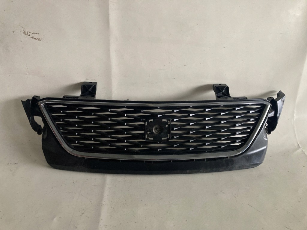 фото №1, Seat toledo 4 6ja решётка радиатора решётка радиатора бампера перед 12-