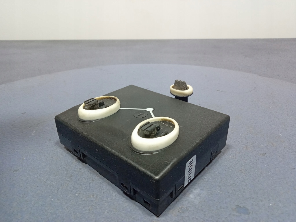 фото №5, Audi q5 8r модуль блок управления дверь задняя задних 8k0959795f