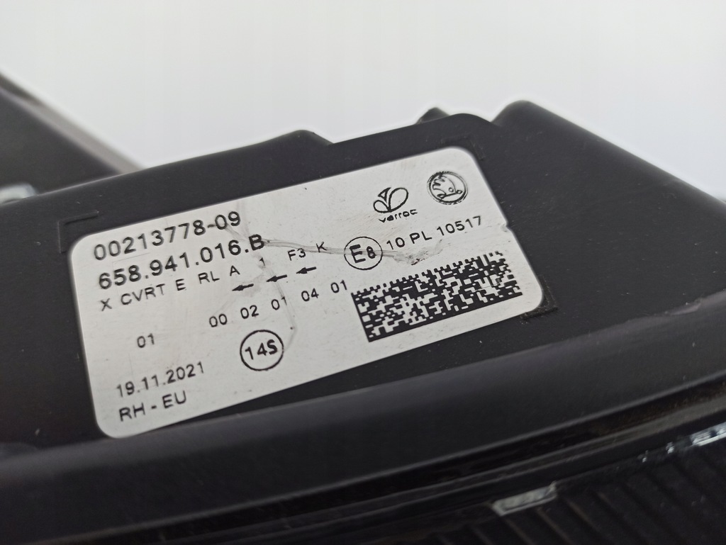 фото №10, Лампа правая skoda kamiq 658941016b