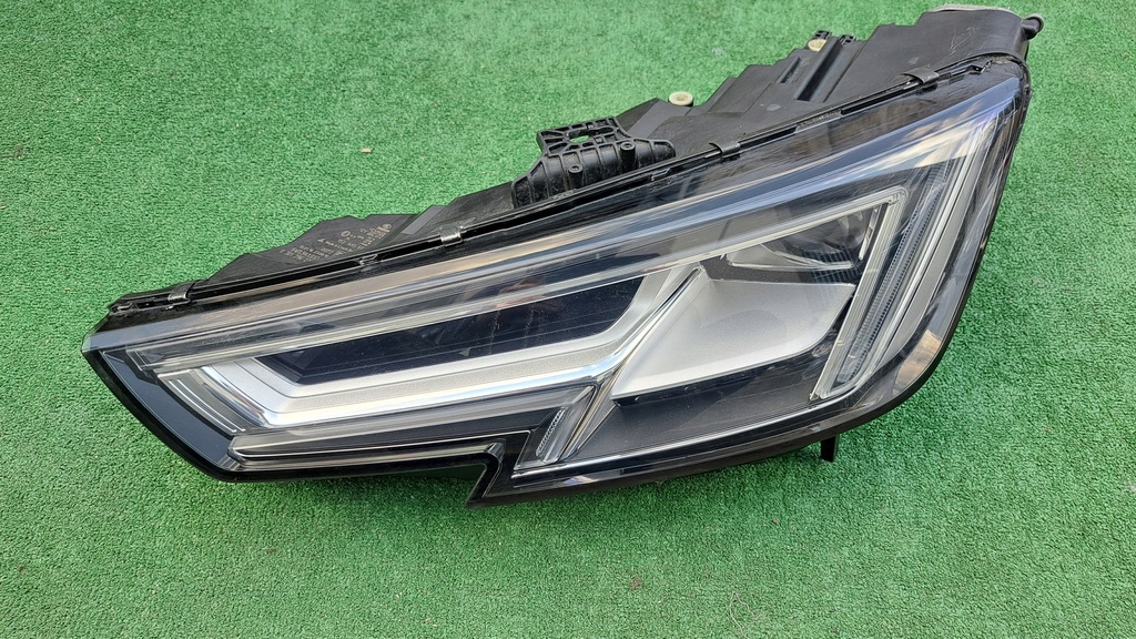 фото №1, Audi a4 b9 8w0 full led лампа передняя