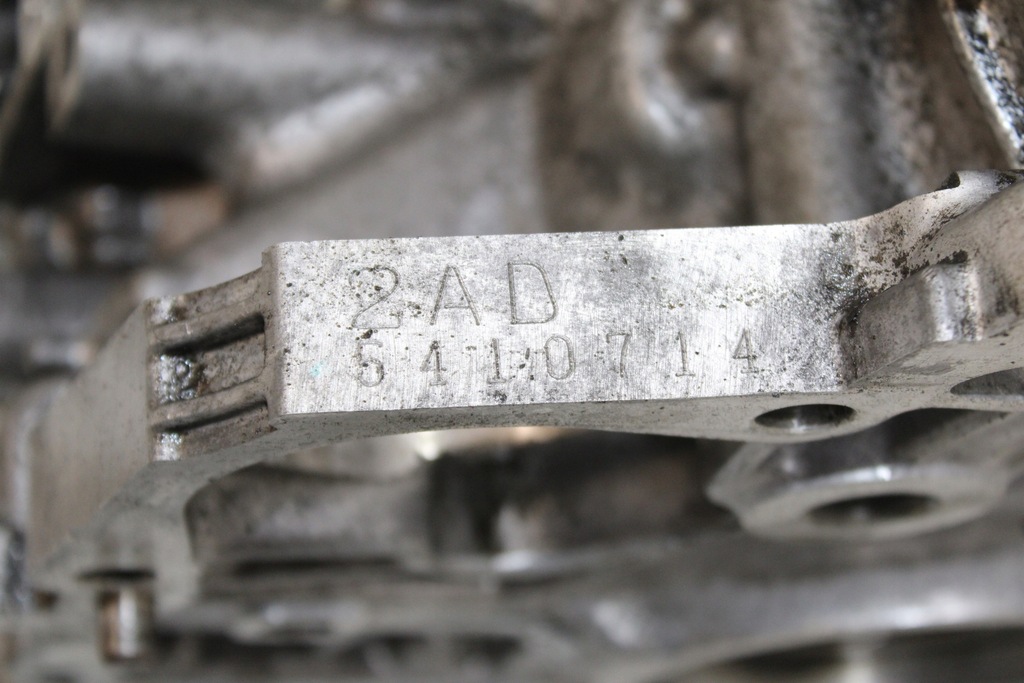 фото №7, Toyota corolla verso ii 2.2 d блок двигателя 2ad-ftv