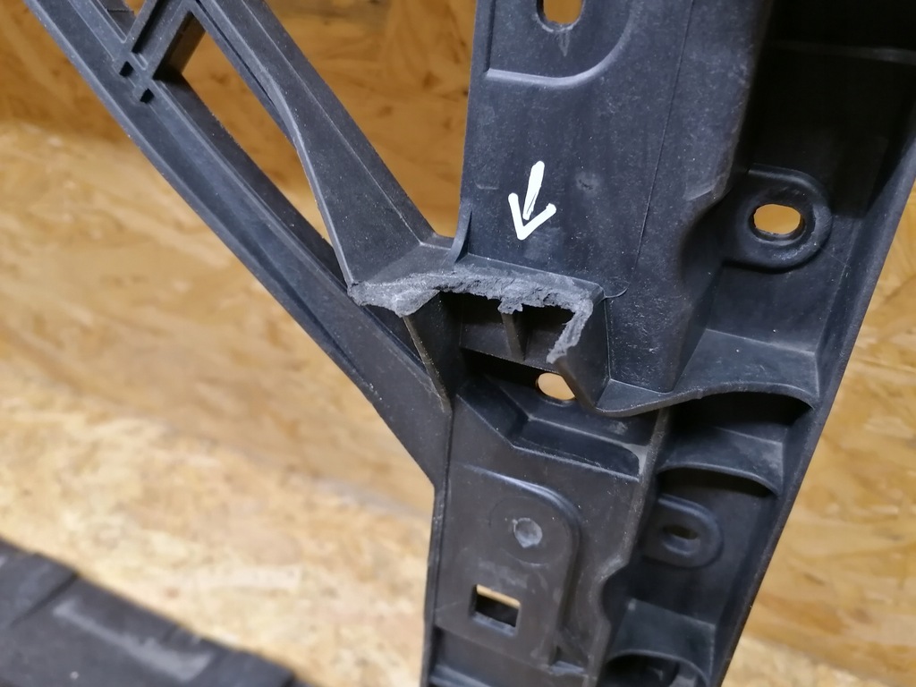 фото №4, Pas передний усилитель skoda rapid 5ja 2012-2019r