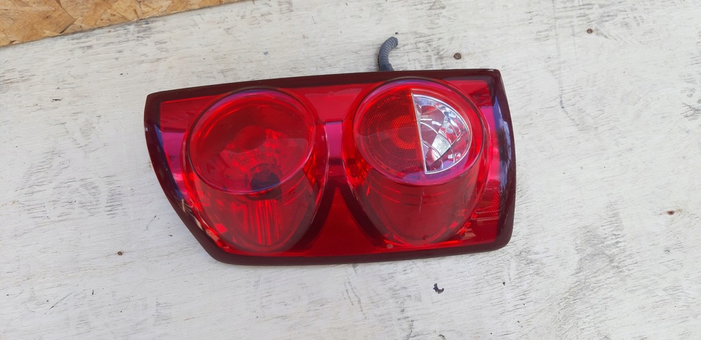 фото №1, Лампа dodge ram 2007 оригинал