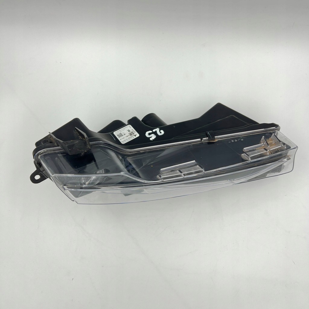 Tesla model 3 протитуманна фара led правий перед 107739600d Доставка