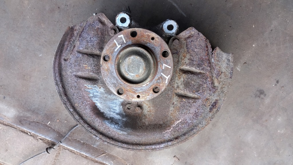 фото №1, Поворотный кулак левая задняя peugeot 407 2.0hdi 06r