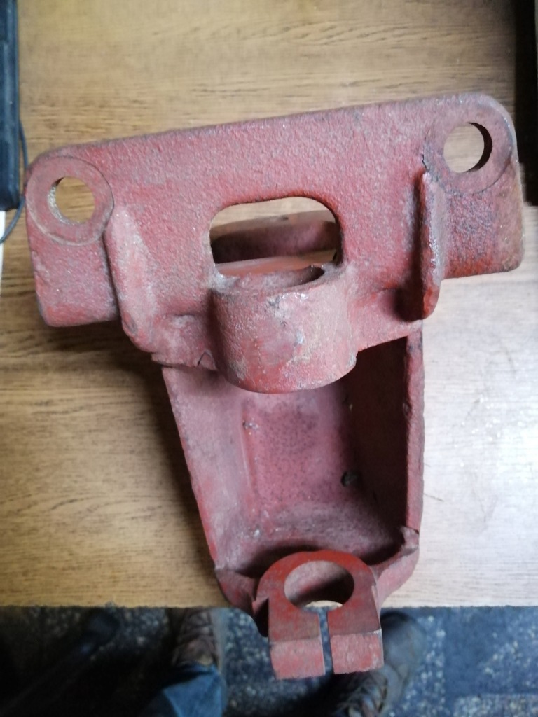 фото №1, Кронштейн ресора liaz