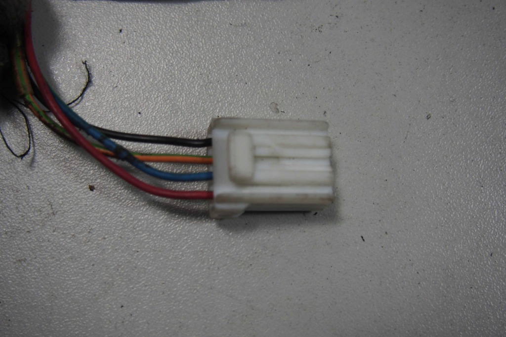 фото №3, Антенна радио 200478 maserati 4200gt eu