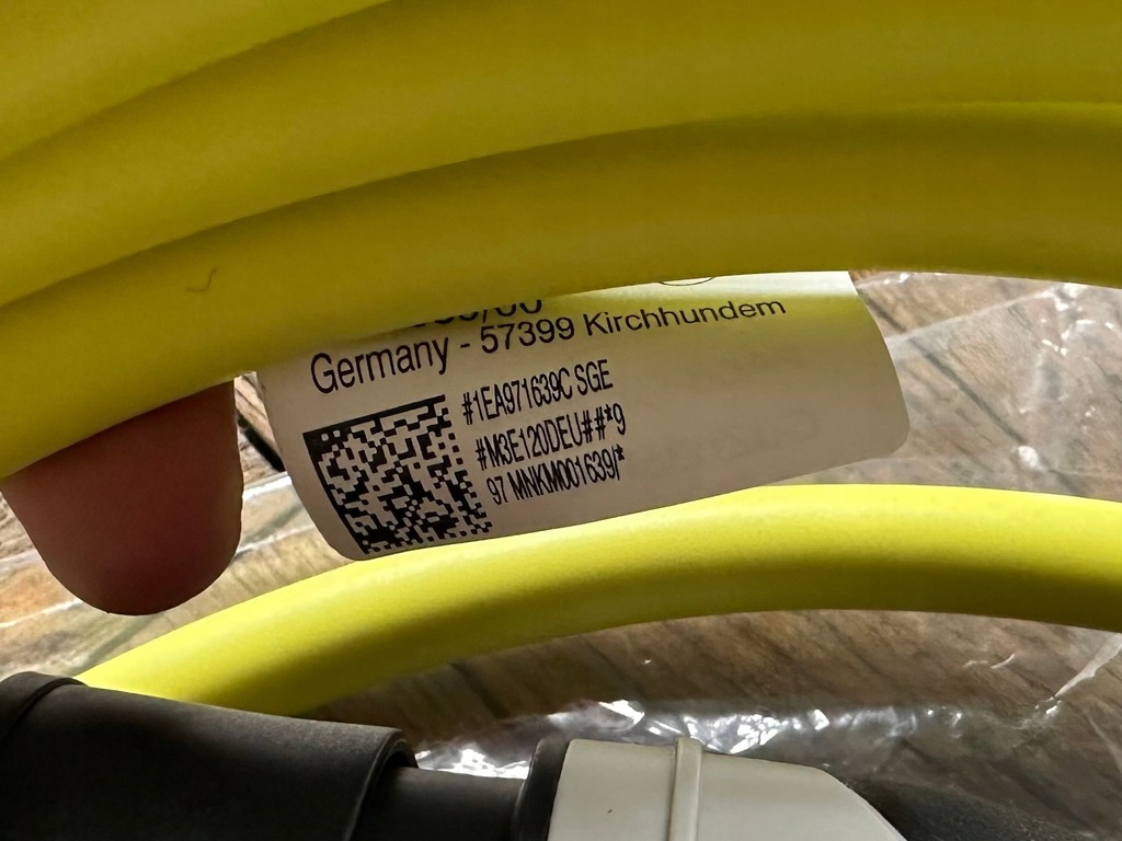 фото №6, Volkswagen полностью nowa зарядное устройство шланг зарядки 20a оригинал