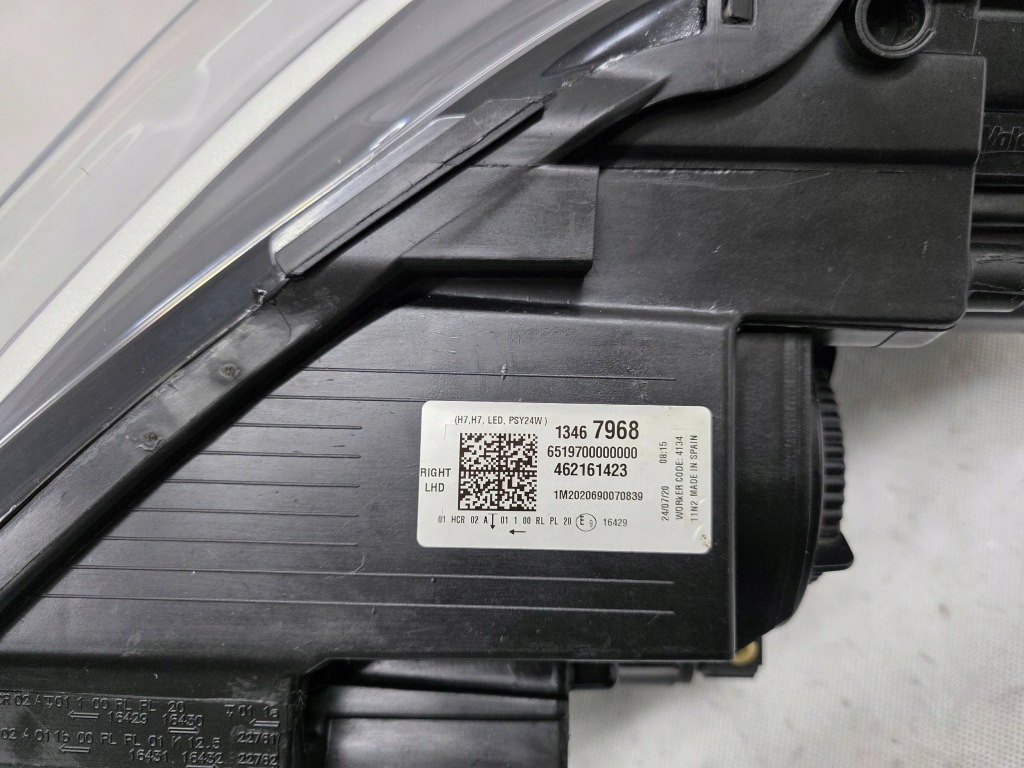 Купить Opel crossland x фара перед передняя правый  обычная с led drl 13467968