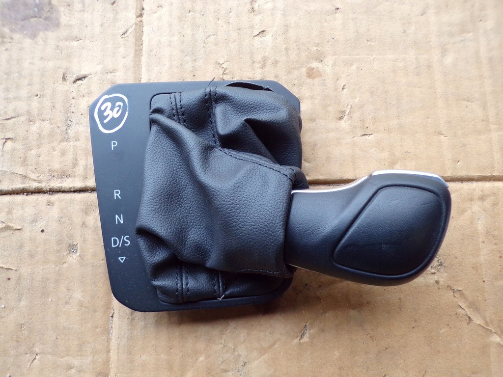 фото №1, Ручка чехол передач 2ga713123 vw t-roc