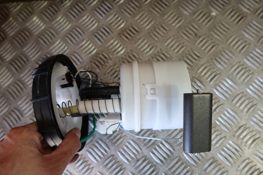 фото №4, Насос топлива renault clio v 172021210r