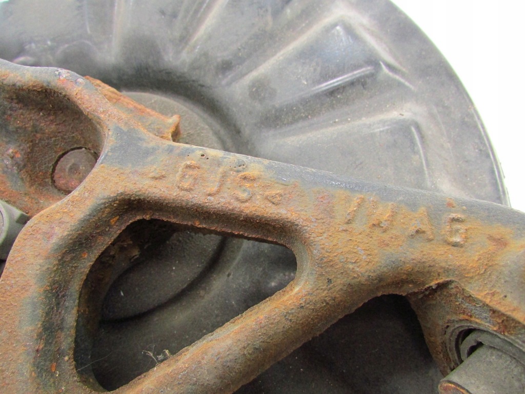 фото №8, Vw golf vii 7 kombi поворотний кулак правий задня 12-16r.