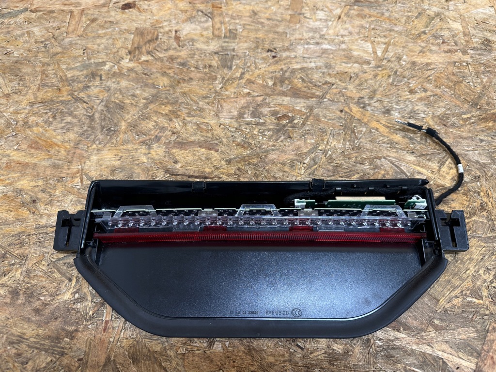 фото №1, Tesla y свет стоп p1495819-00-g