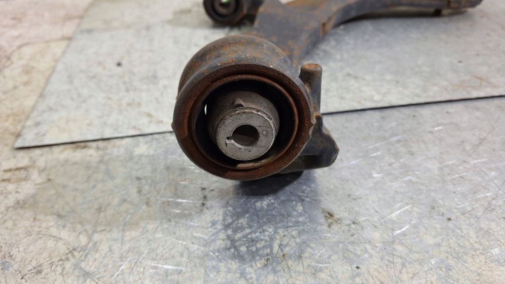 фото №7, Рычаг правый перед 7e0407166b vw transporter t6