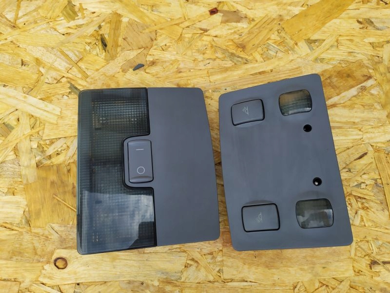 фото №15, Audi a8 d2 освітлення лампа кабіни 4b0947105