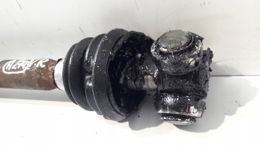 Ford fiesta mk8 st приводной вал правый  перед длинная Доставка