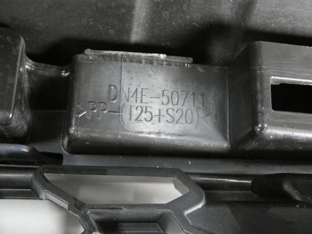 фото №12, Решётка радиатора, решётка радиатора mazda mx-3